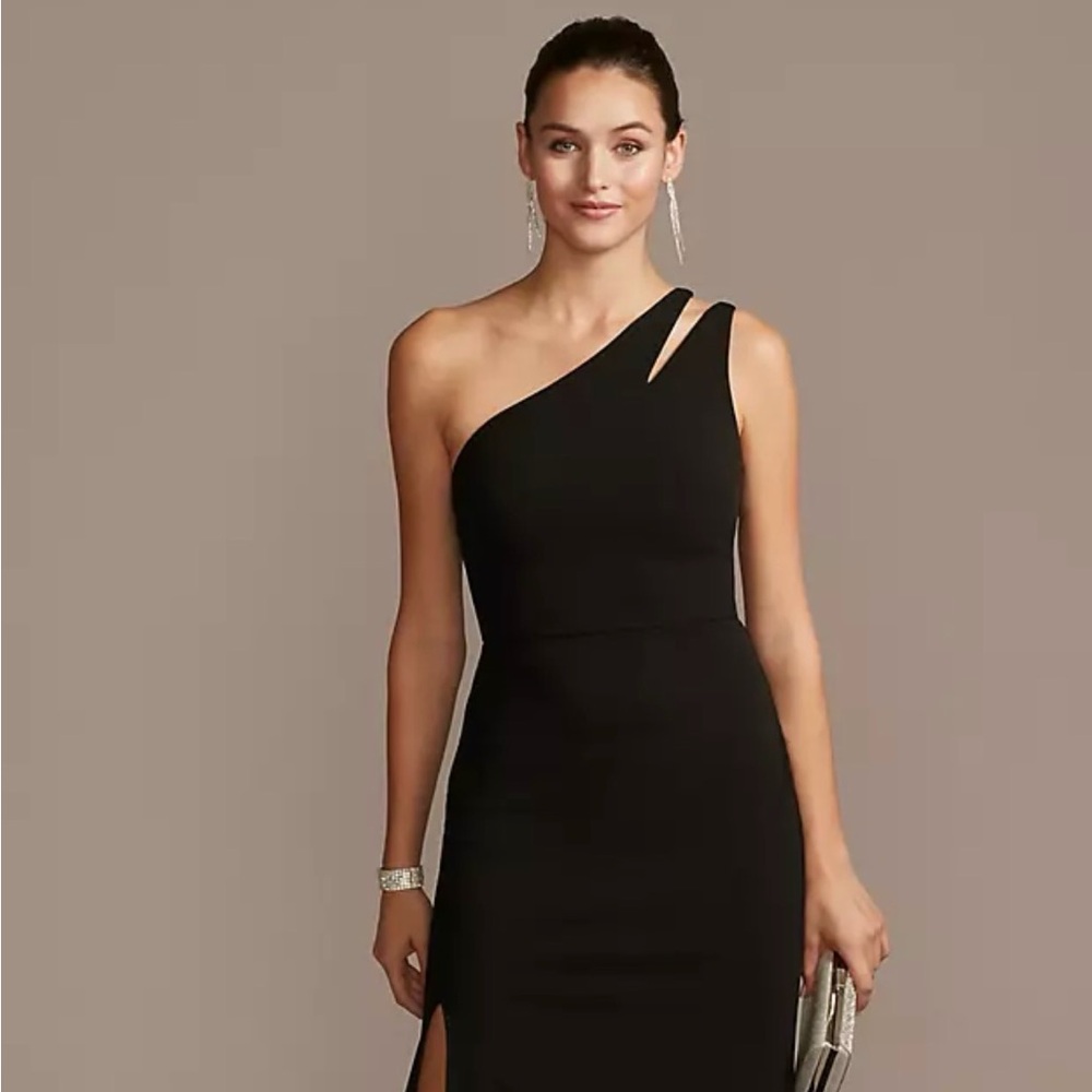 One Shoulder Cutout Black Gown